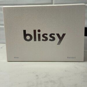 NWT Blissy Silk Pillowcase (Standard, White)